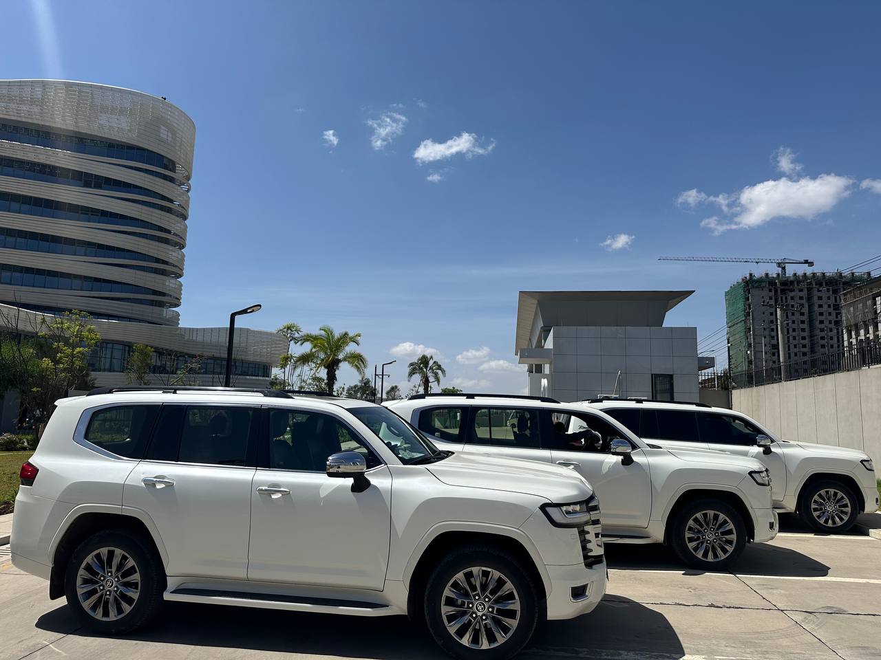 V6 Luxury Car Rental in Addis Ababa – Comfort & Style for Business or Leisure
